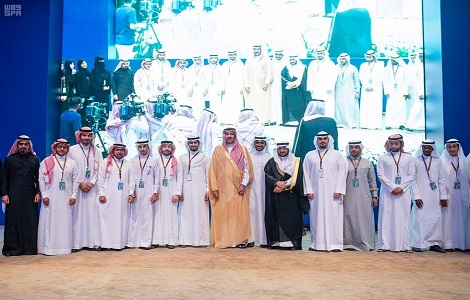 Sultan Shindi in news paper. أمير المدينة المنورة يكرم الشباب الفائزين في مسابقة بناء الشركات الناشئة المبتكرة “طيبة تبتكر”
