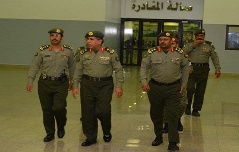 عام مدير عام الجوازات يتفقد سير العمل بصالات العمرة في مطار الملك عبدالعزيز الدولي بجدة وكالة الأنباء السعودية