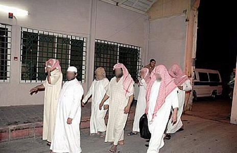 السجون